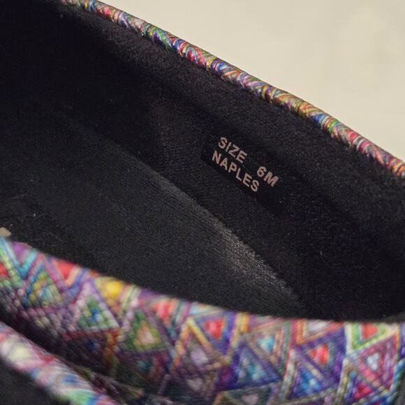 Klogs NAPLES Clog Women’s US 6 Slip On Resistant Shoes Geometric Print Black EUC - Picture 5 of 7